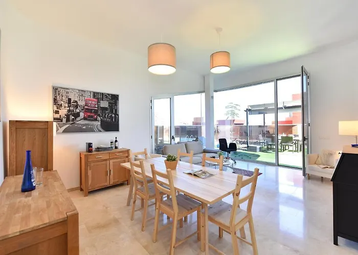 Eagle 8 By Villagrancanaria *